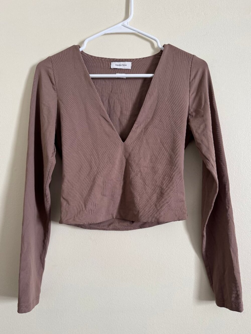 Aritzia Babaton Contour Long Sleeve Top